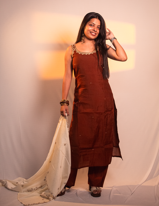Ira – Brown Kurta Set with Ivory Embroidered Dupatta