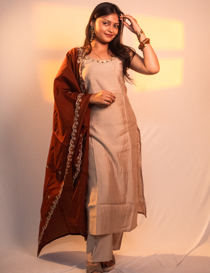 Iti - Cream Kurta Set With Ivory Embroidered Dupatta