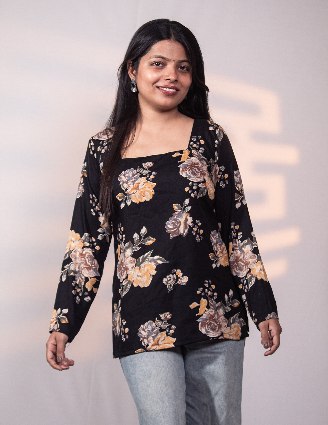 Noorika – Black Floral Printed Square-Neck Short Kurti for Women
