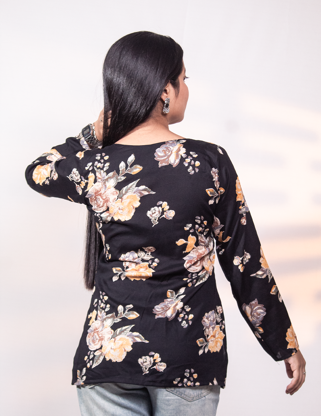 Noorika – Black Floral Printed Square-Neck Short Kurti for Women