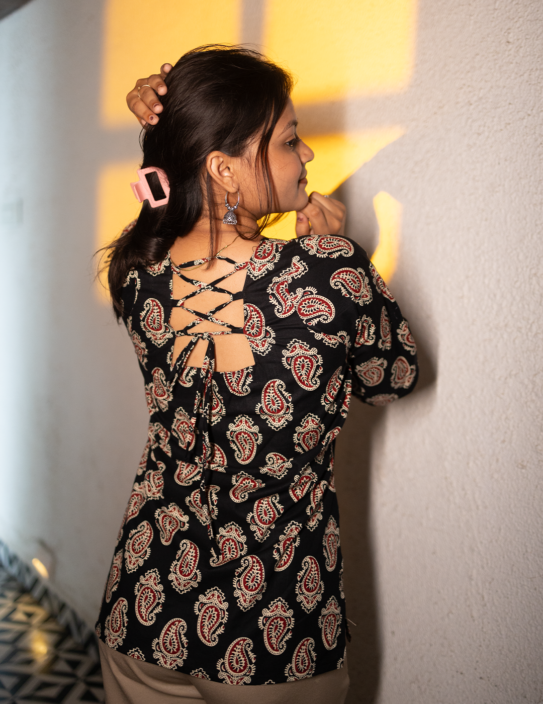 Bela – Black Paisley Full Sleeves Cotton Kurti
