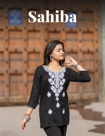 Sahiba – Embroidered Cotton Kurti