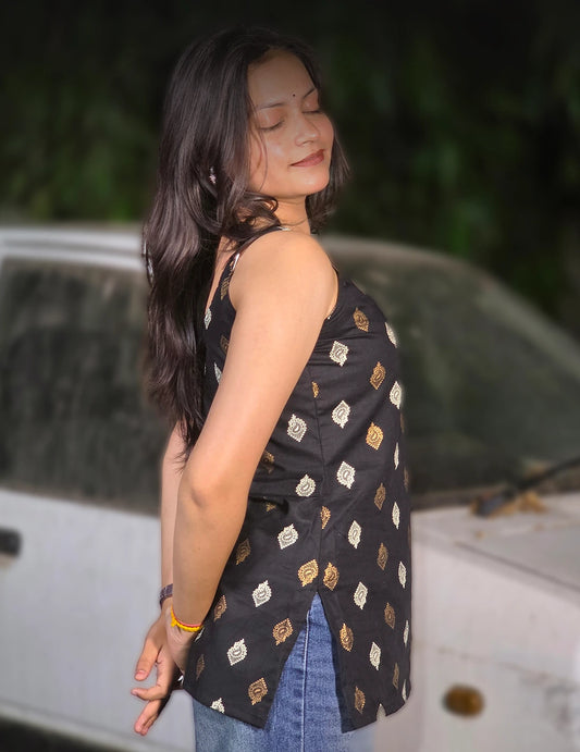 Chandni – Black Minimal Printed Premium Cotton Short Kurti for Women